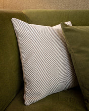 Carregar imagem no visualizador da galeria, Espiga (Beje & Branco com Costas Bege anti nódoas)