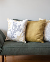 Carregar imagem no visualizador da galeria, Gold &amp; Gray
