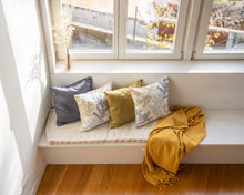 Carregar imagem no visualizador da galeria, Gold &amp; Gray
