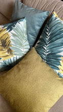 Carregar imagem no visualizador da galeria, Green Color Leaves
